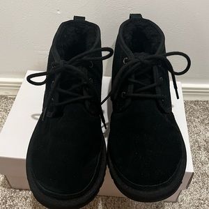 Black UGG Neumel boots